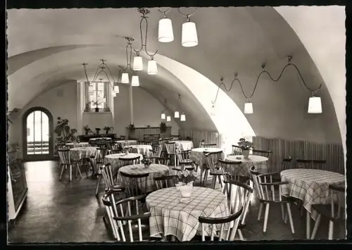 AK Amorbach i. Odenwald, Café-Konditorei Schlossmühle, Innenansicht