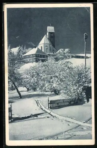 AK Mittelberg, Ortspartie mit Kirche im Winter