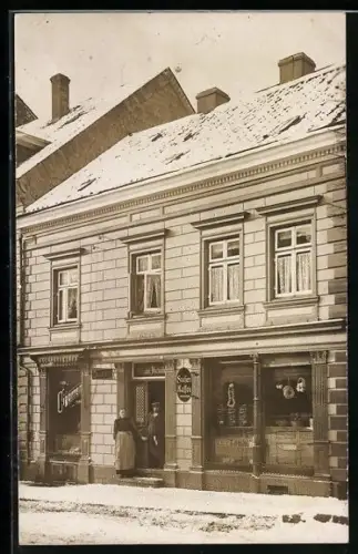 Foto-AK Wermelskirchen, Cigarrengeschäft von Hermann Dorfmüller im Winter