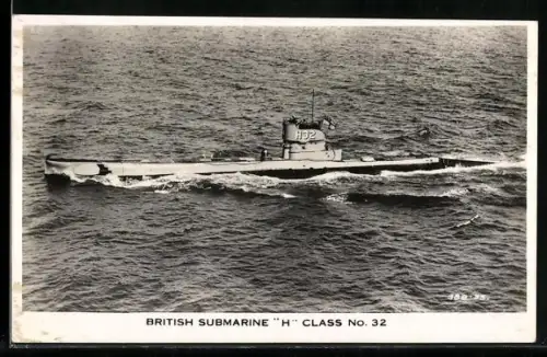 AK British Submarine H-Class No. 32, Bird`s-eye view