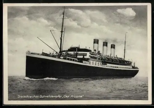 AK Dreischrauben-Schnelldampfer Cap Arcona auf hoher See, Passagierschiff