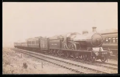 AK Britische Lokomotive Nr. 1019 der Great Central in Fahrt, englische Eisenbahn