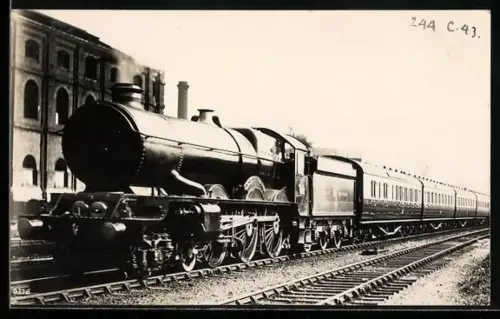 AK Britische Lokomotive Nr. 6014 King Henry VII mit Tender und Personenwaggons, englische Eisenbahn