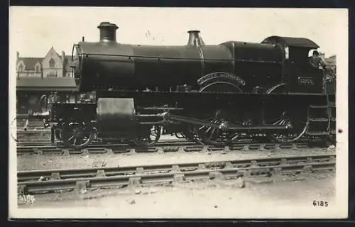 AK Britische Lokomotive Nr. 3808 County Limerick mit Lokführer, englische Eisenbahn