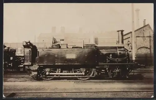 AK Britische Lokomotive Nr. 1410 mit offenem Fahrstand, englische Eisenbahn