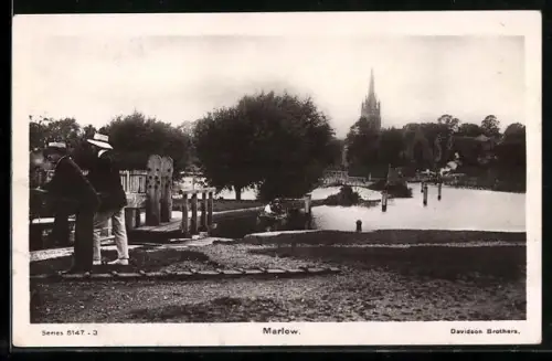 AK Marlow, Ortspartie mit Kirche