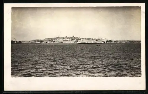 AK Valetta, Ortspanorama vom Wasser aus