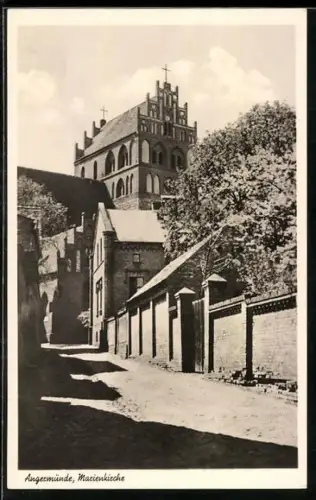 AK Angermünde, Marienkirche von der Strasse aus