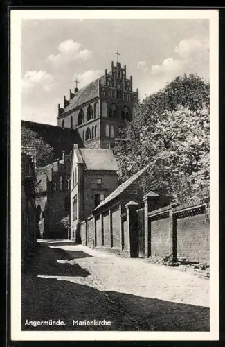 AK Angermünde, Marienkirche, Strassenansicht