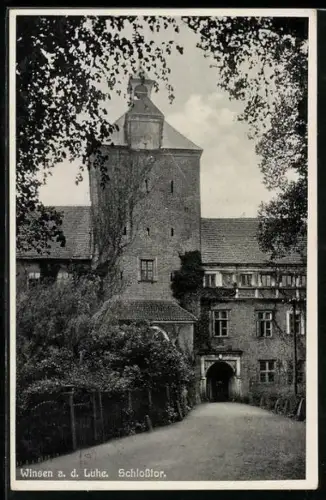 AK Winsen a. d. Luhe, Schlosstor mit Einfahrt