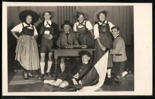 Foto-AK Gruppenbild der Tiroler Gruppe des Verein Deutscher im Ausland mit Zither 1931
