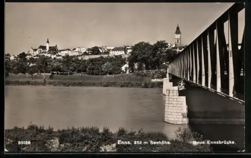 AK Enns, Neue Ennsbrücke mit Ortspanorama