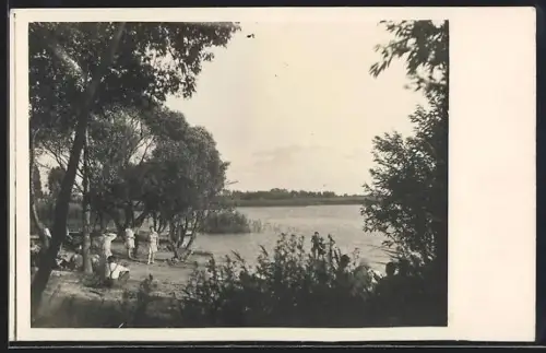 Foto-AK Schlänitzsee, Menschen am Seeufer