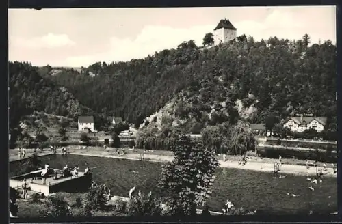 AK Ziegenrück /Saale, Hotel Eckstein, Schwimmbad mit Schloss