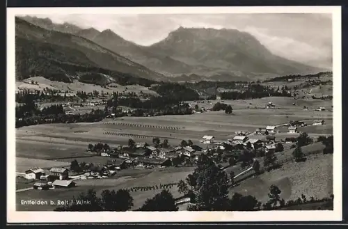 AK Entfelden b. Reit, Ortsansicht mit Bergen