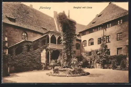 AK Nürnberg, Burghof mit Linde