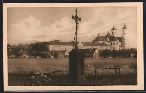 AK Ottobeuren, Kloster mit Kreuz im Vordergrund