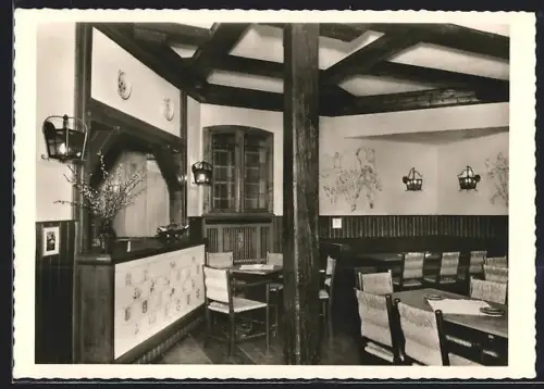 AK Altmölln bei Mölln, Gasthaus Die Windmühle, Bundesstrasse 207, Innenansicht