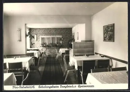 AK Neu-Rehefeld /Erzgeb., Erholungsheim Bergfrieden, Speiseraum, Innenansicht