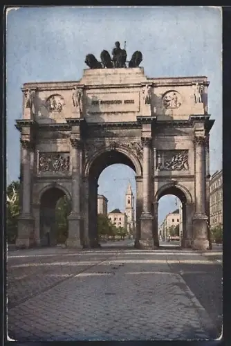 AK München, Siegestor, Blick auf die Ludwigskirche