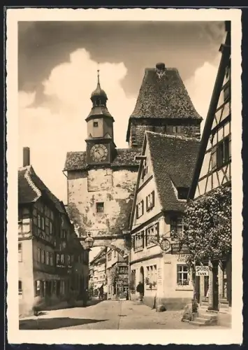 AK Rothenburg o. Tauber, Markusturm mit Geschäften