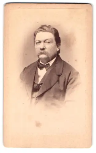 Fotografie G. Presslein, Ansbach, Portrait eines Mannes