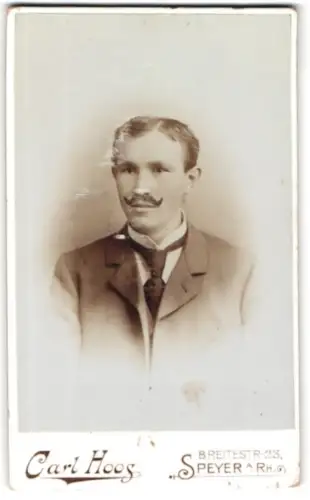 Fotografie Carl Hoos, Speyer, Breitestrasse 23, Portrait eines eleganten Herren