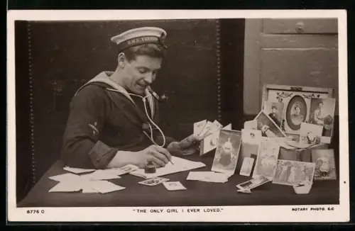 AK Britischer Matrose von H.M.S. Vernon schreibt seiner Liebsten einen Brief