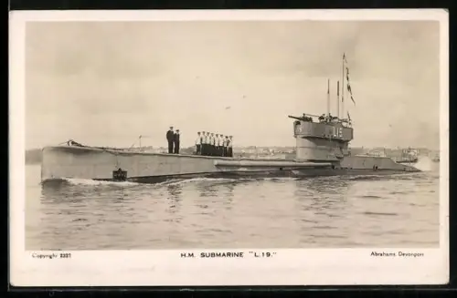 AK H.M. Submarine L-19 underway, U-Boot
