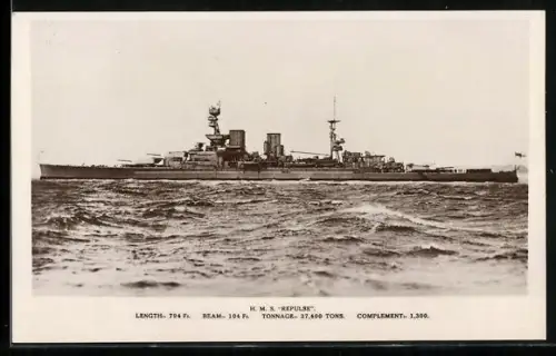 AK Kriegsschiff HMS Repulse in Seitenansicht