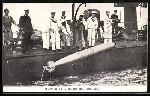 AK Hauling in a discharged torpedo, Kriegsschiff