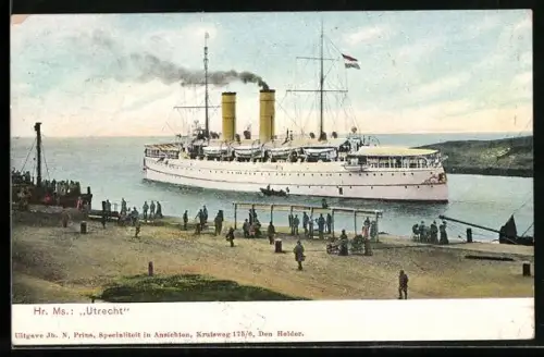 AK Niederländisches Kriegsschiff Hr. Ms. Utrecht vor der Küste