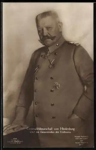 AK Generalfeldmarschall Paul von Hindenburg in Uniform