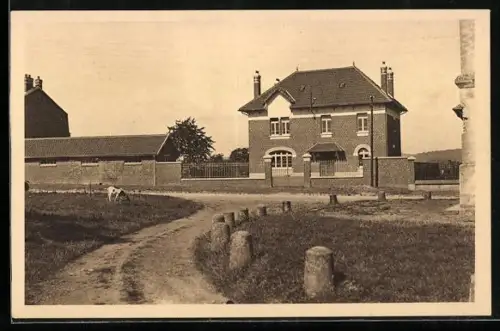 AK Villequier-Aumont, Orphelinat