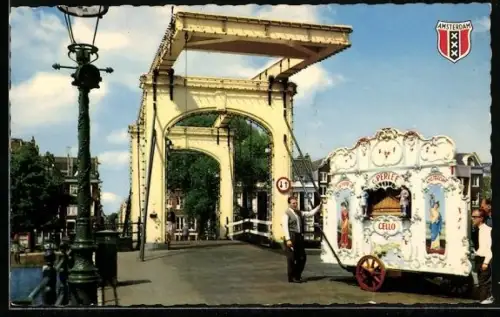 AK Amsterdam, Drehorgel an einer Brücke