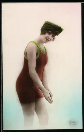 AK Frau posiert im Badeanzug