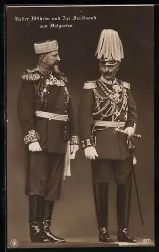 AK Kaiser Wilhelm II. u. Zar Ferdinand von Bulgarien in Uniform