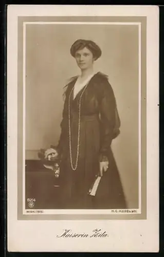 AK Kaiserin Zita von Österreich, Portrait mit Perlenkette