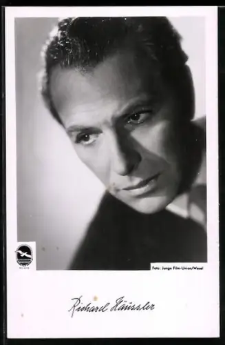 AK Schauspieler Richard Häussler mit gegeltem Haar