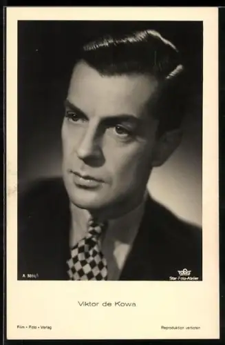 AK Schauspieler Viktor de Kowa, im Anzug portraitiert