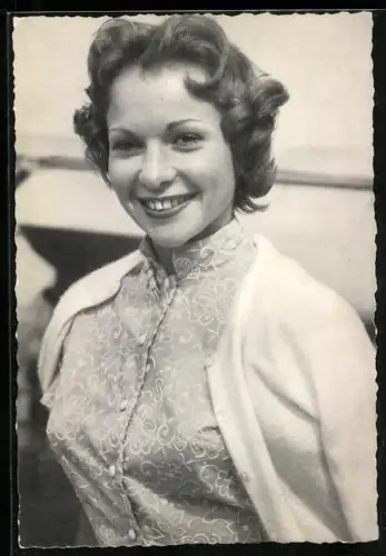 AK Schauspielerin Francoise Arnoul lächelt strahlend