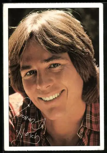 AK Schauspieler Richard Hatch im Hemd