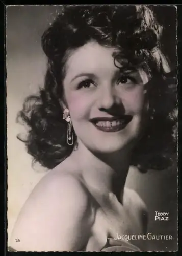 AK Schauspielerin Jacqueline Gautier mit lächelndem Gesicht