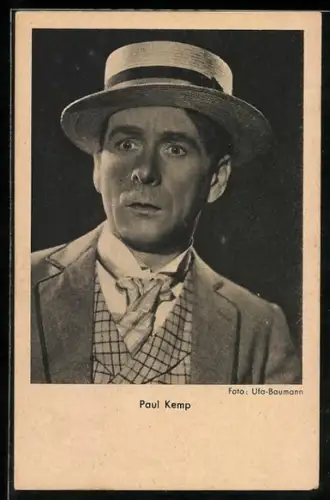 AK Schauspieler Paul Kemp mit ernstem Gesichtsausdruck