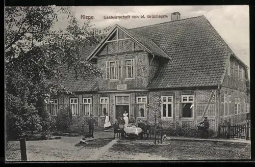 AK Riepe, Gasthaus von W. Grünhagen mit Grünanlagen