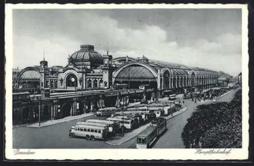 AK Dresden, Hauptbahnhof mit Strasse