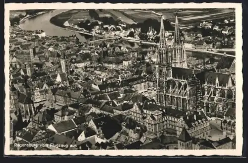 AK Regensburg, Ortsansicht vom Flugzeug aus