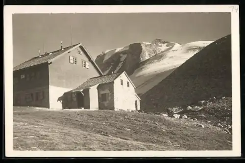 AK Spannagl-Hütte /Tuxertal, Blick zur Hütte