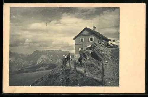 AK Statzerhaus am Hundstein, Blick zur Berghütte