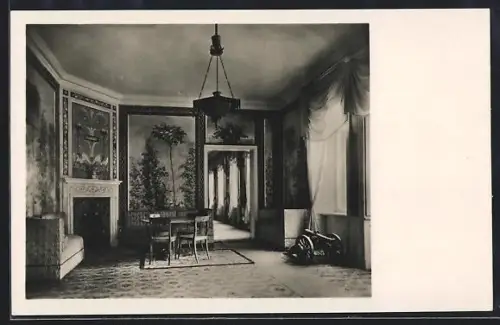 AK Paretz, Schloss, Gartensaal, Innenansicht, Kanone